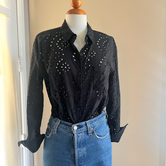 Coco & Shay 100% Cotton Eyelet Button Down Top - Picture 1 of 4